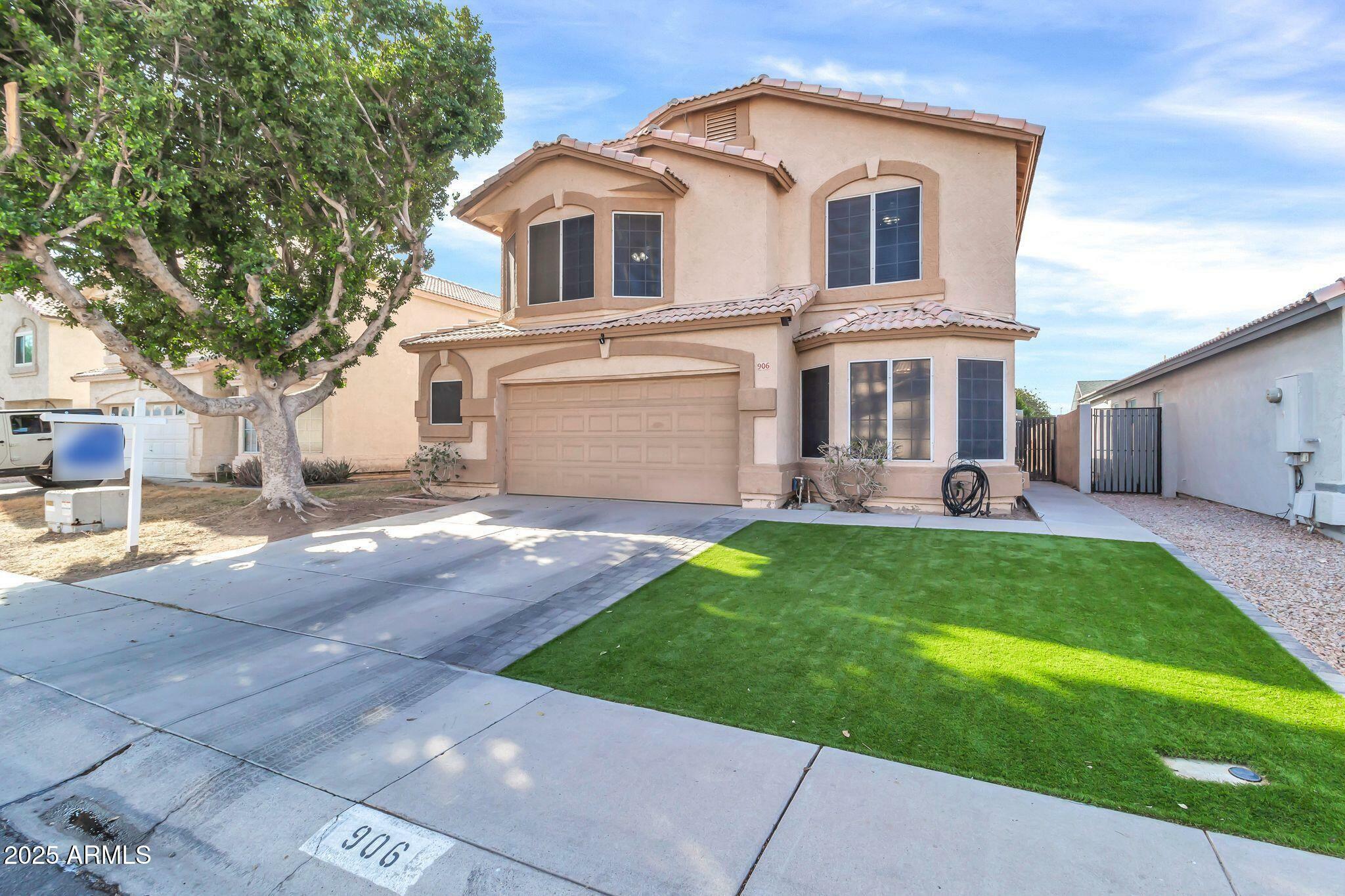 Property Photo:  906 N Swan Drive  AZ 85234 