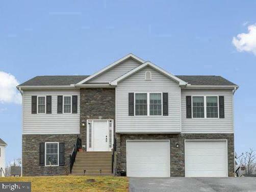 Property Photo:  422 E Hykes Road  PA 17225 