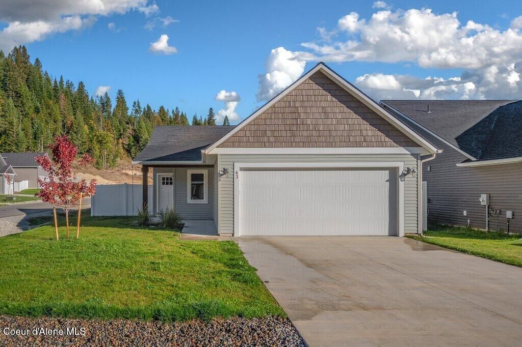 Property Photo:  43 Bingham Way  ID 83856 