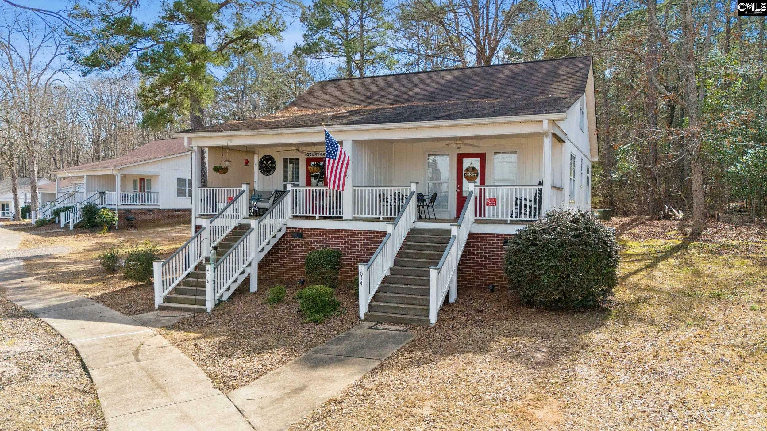 Property Photo:  1024-1026 Sandalwood  SC 29070 