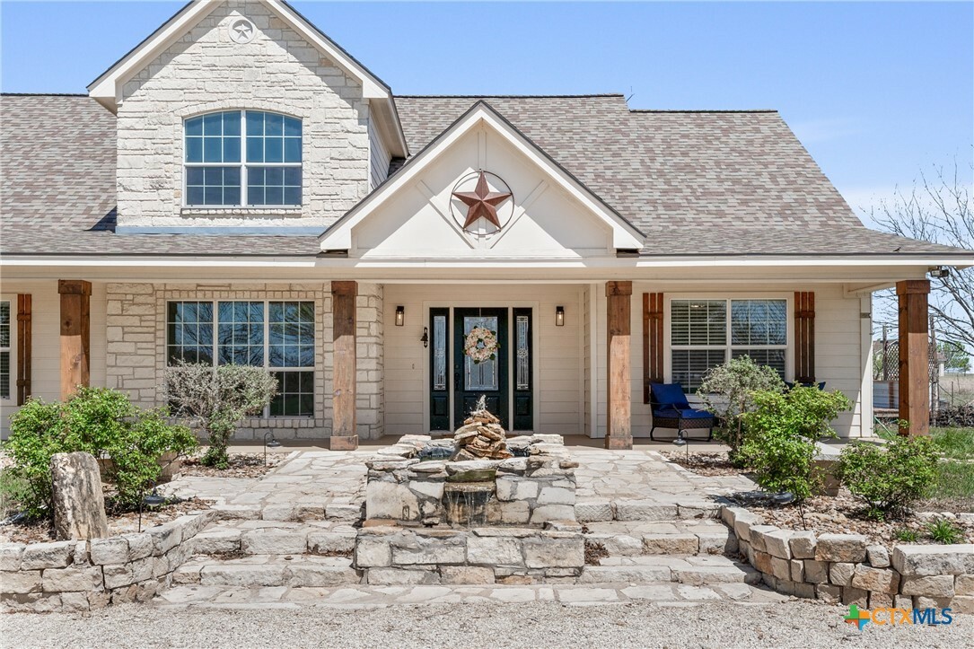 Property Photo: 3000 W Amity Road TX 76571