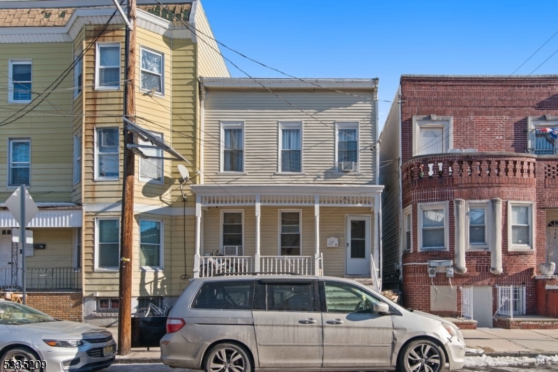Property Photo:  185 Parker St  NJ 07104 