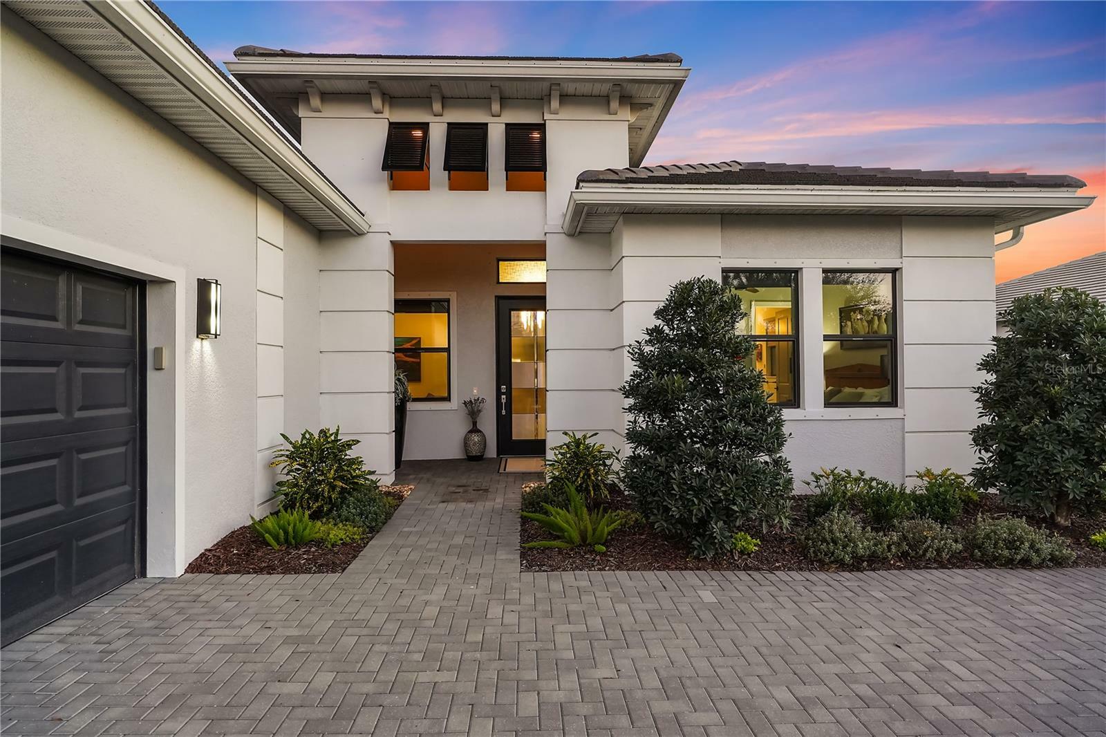 Property Photo: 17424 Cresswind Terrace FL 34211
