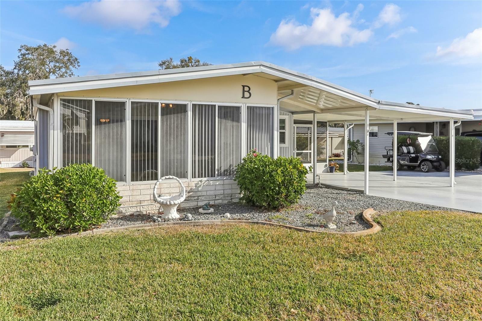 Property Photo: 11 Orangewood Drive FL 34731