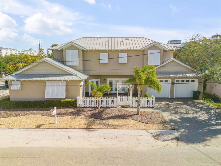 Property Photo:  201 S Cooper Street  FL 32169 