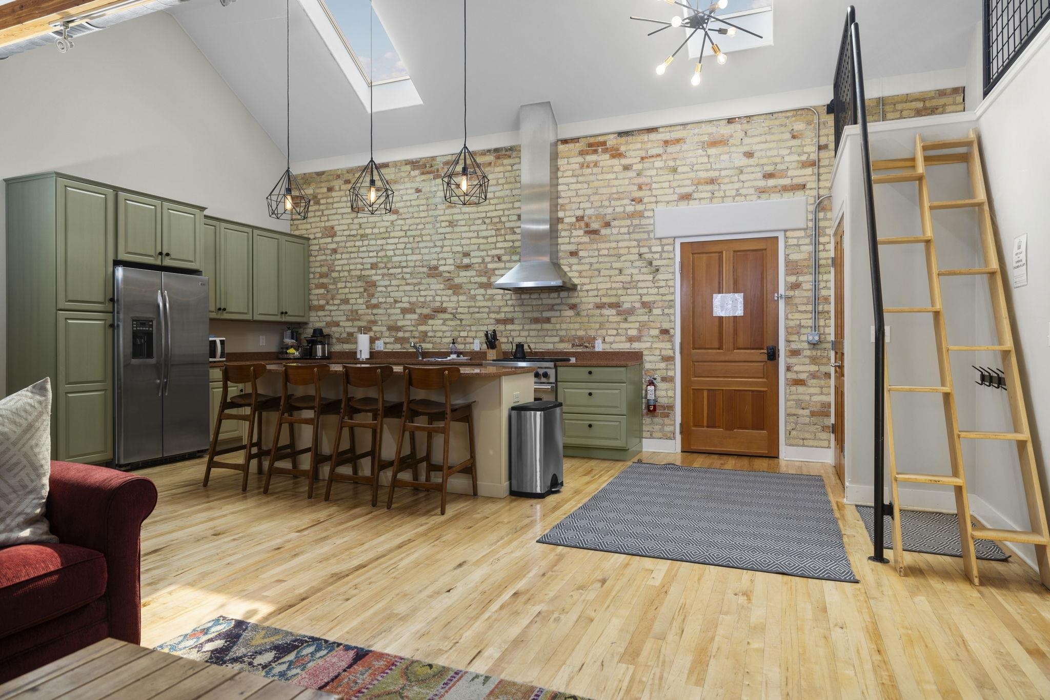 Property Photo: 800 Cottageview Drive 400 MI 49684