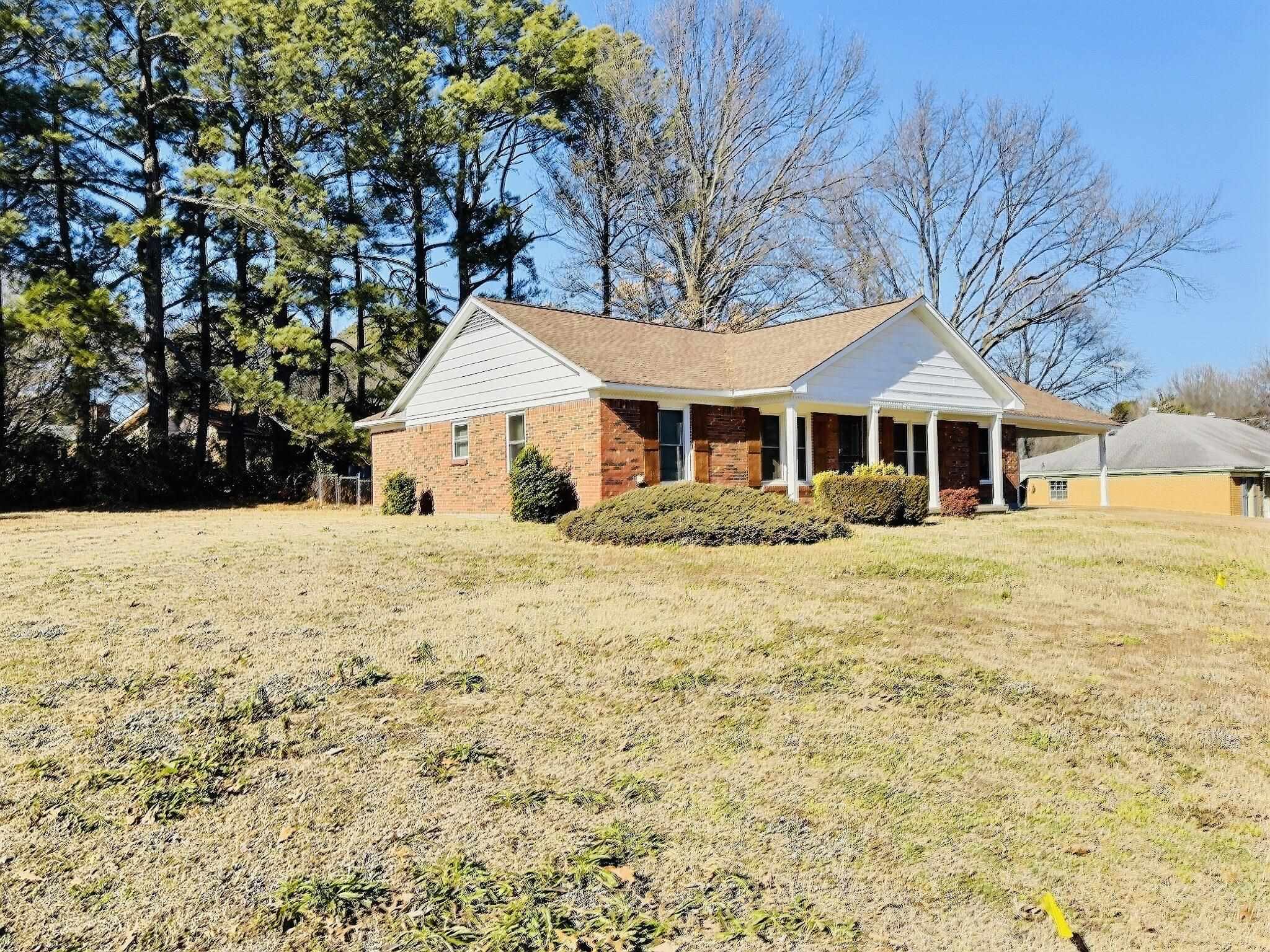 Property Photo:  8237 Chesterfield Dr  MS 38671-3839 