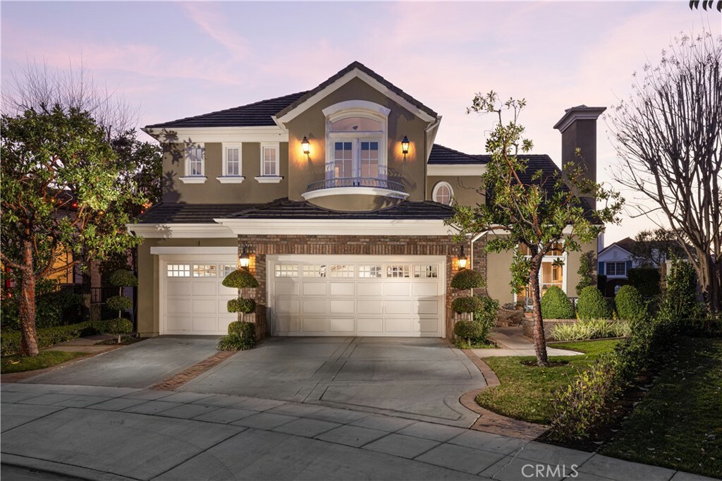 Property Photo: 15 Colonial Drive CA 92660