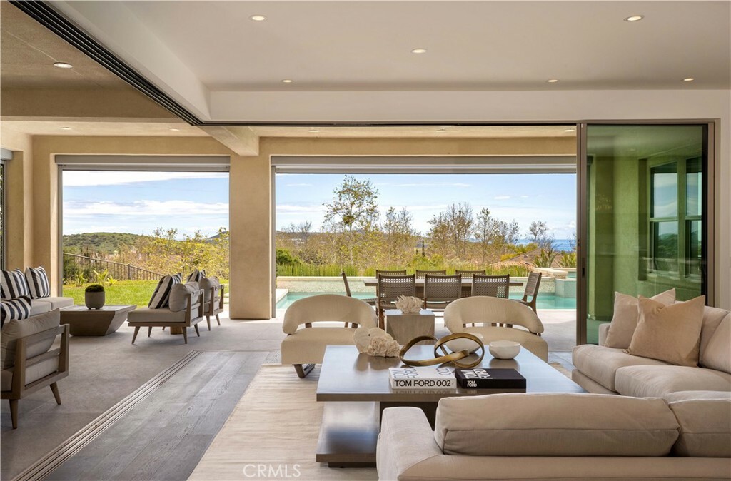 24 Via Carina  San Clemente CA 92673 photo