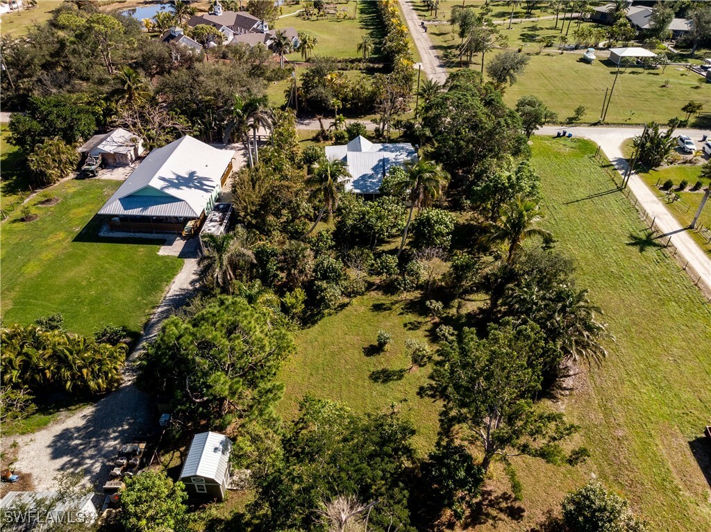 Property Photo:  13611 Robert Road  FL 33922 