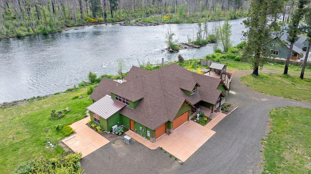 49164 McKenzie Highway  Vida OR 97488 photo