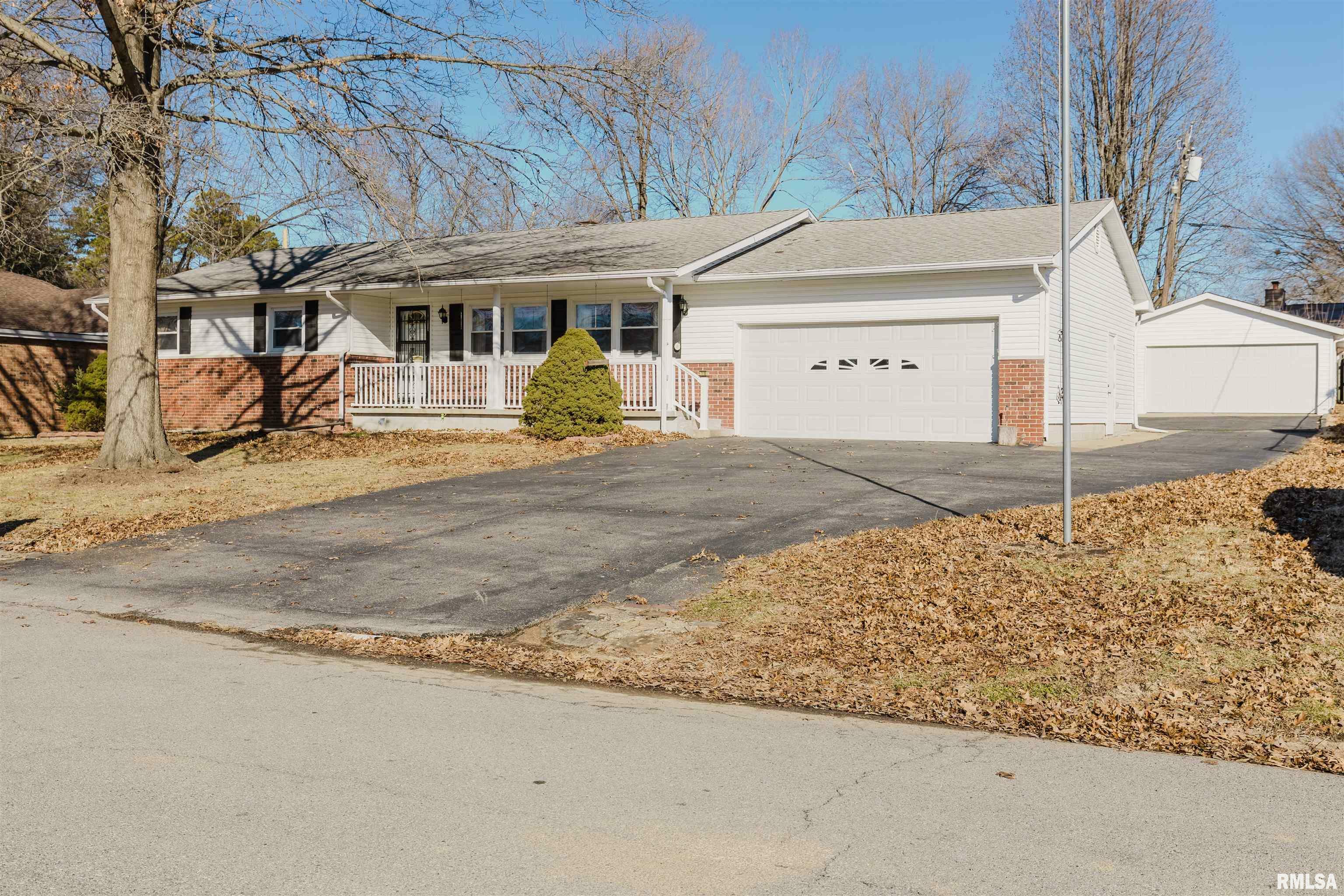 Property Photo:  1906 Julianne Drive  IL 62959 