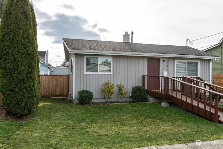 Property Photo:  1516 S 54th Street  WA 98408 