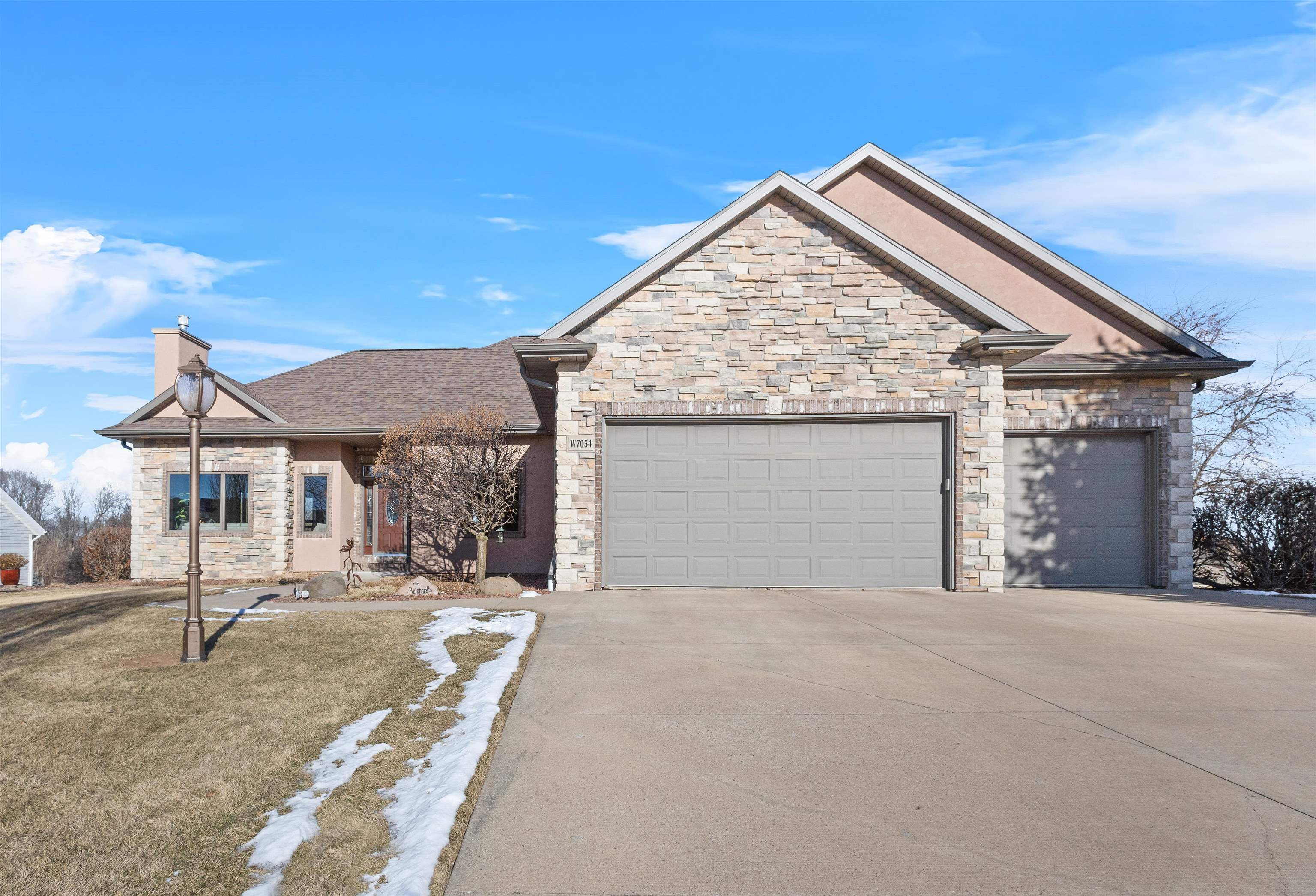 Property Photo:  W7054 Rockdale Lane  WI 54942-8771 