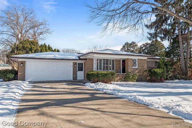 Property Photo:  53336 Dryden Street  MI 48316 