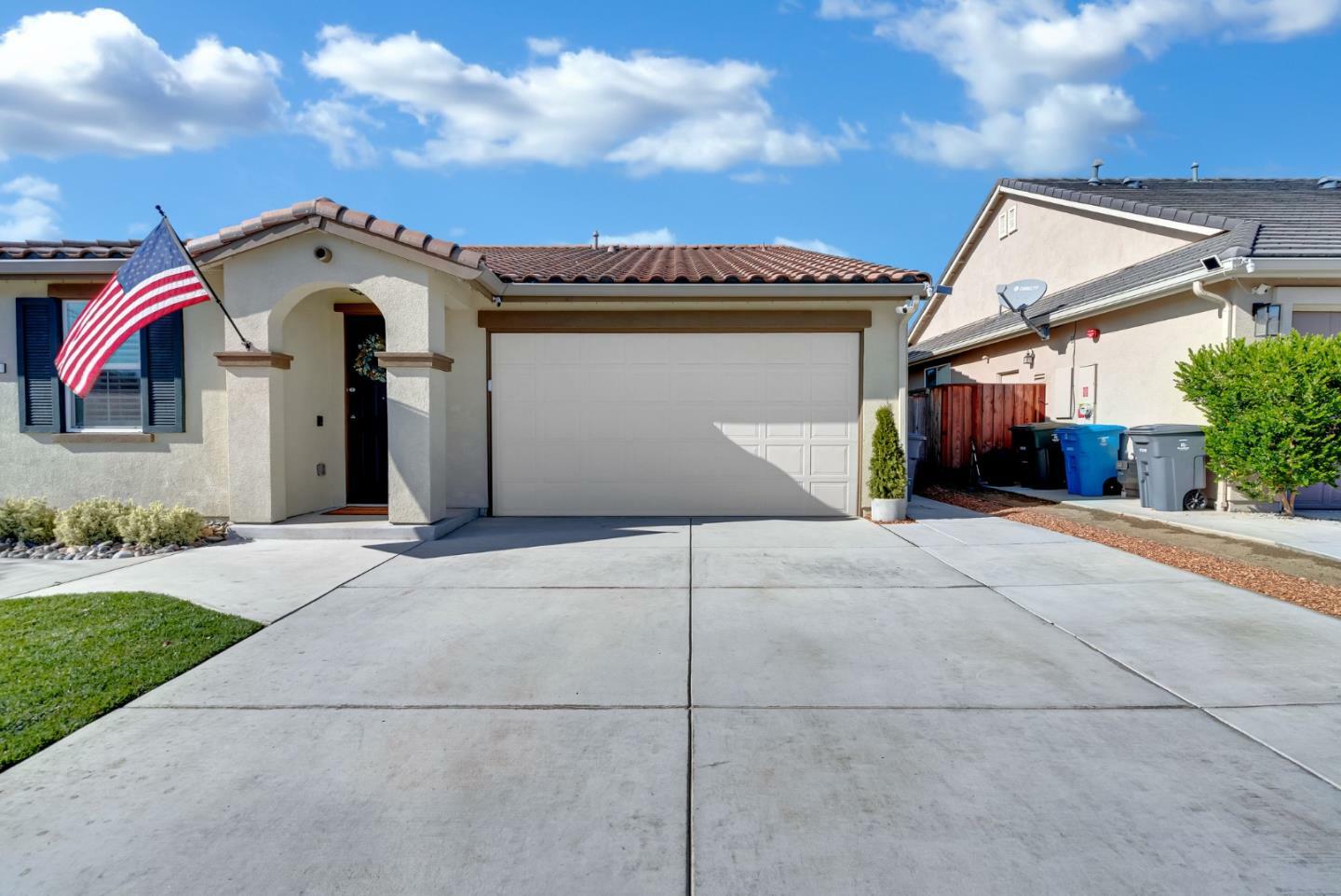 Property Photo:  2856 Walker Way  CA 95023 