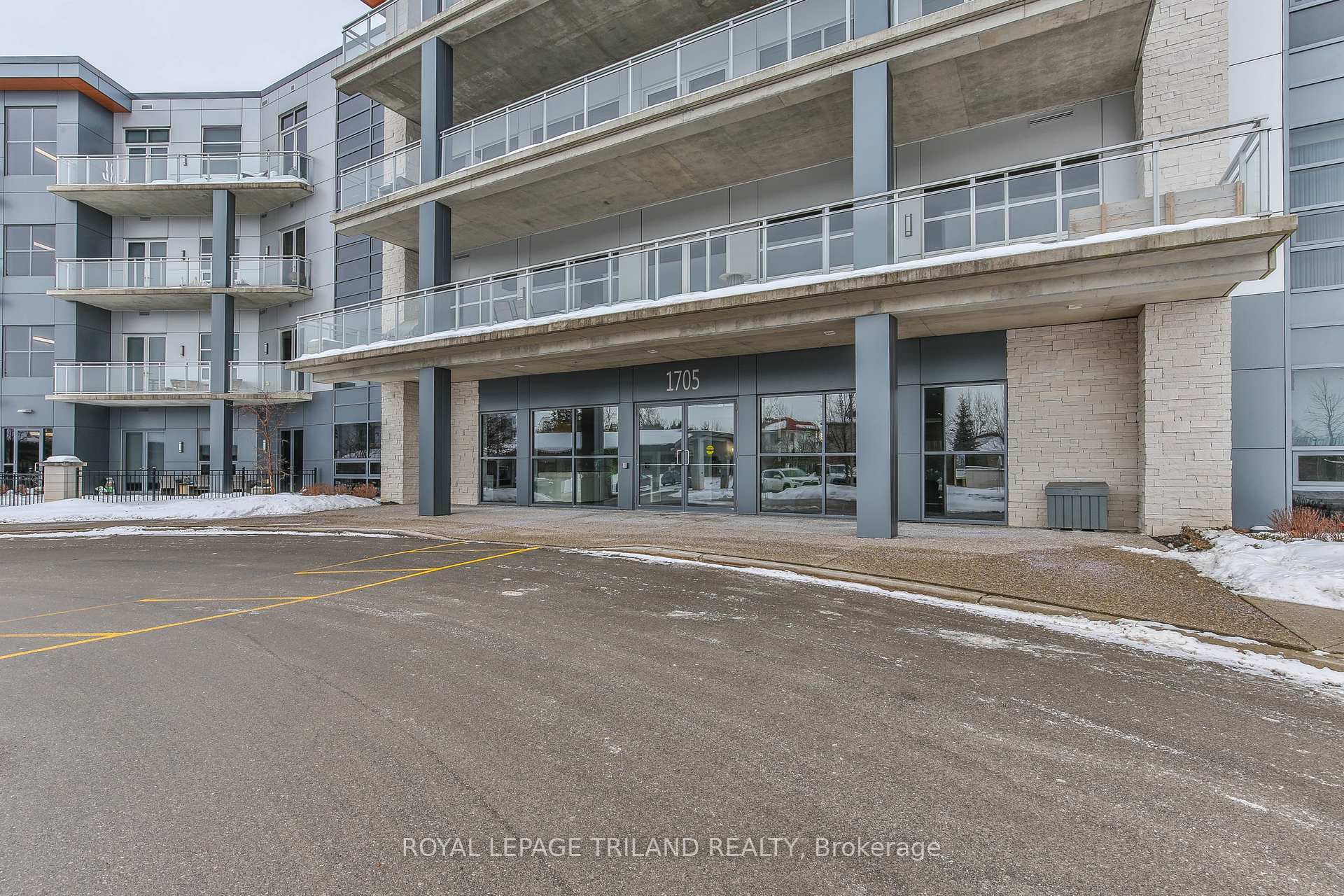 Property Photo: 1705 Fiddlehead Place 311 ON N6G 5M6
