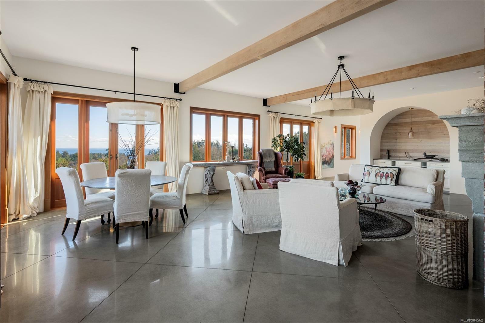 Property Photo:  735 Arden Rd  BC V9C 4G2 