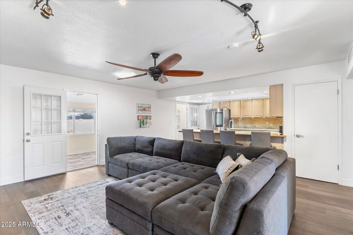 Property Photo: 2850 E Cortez Street AZ 85028