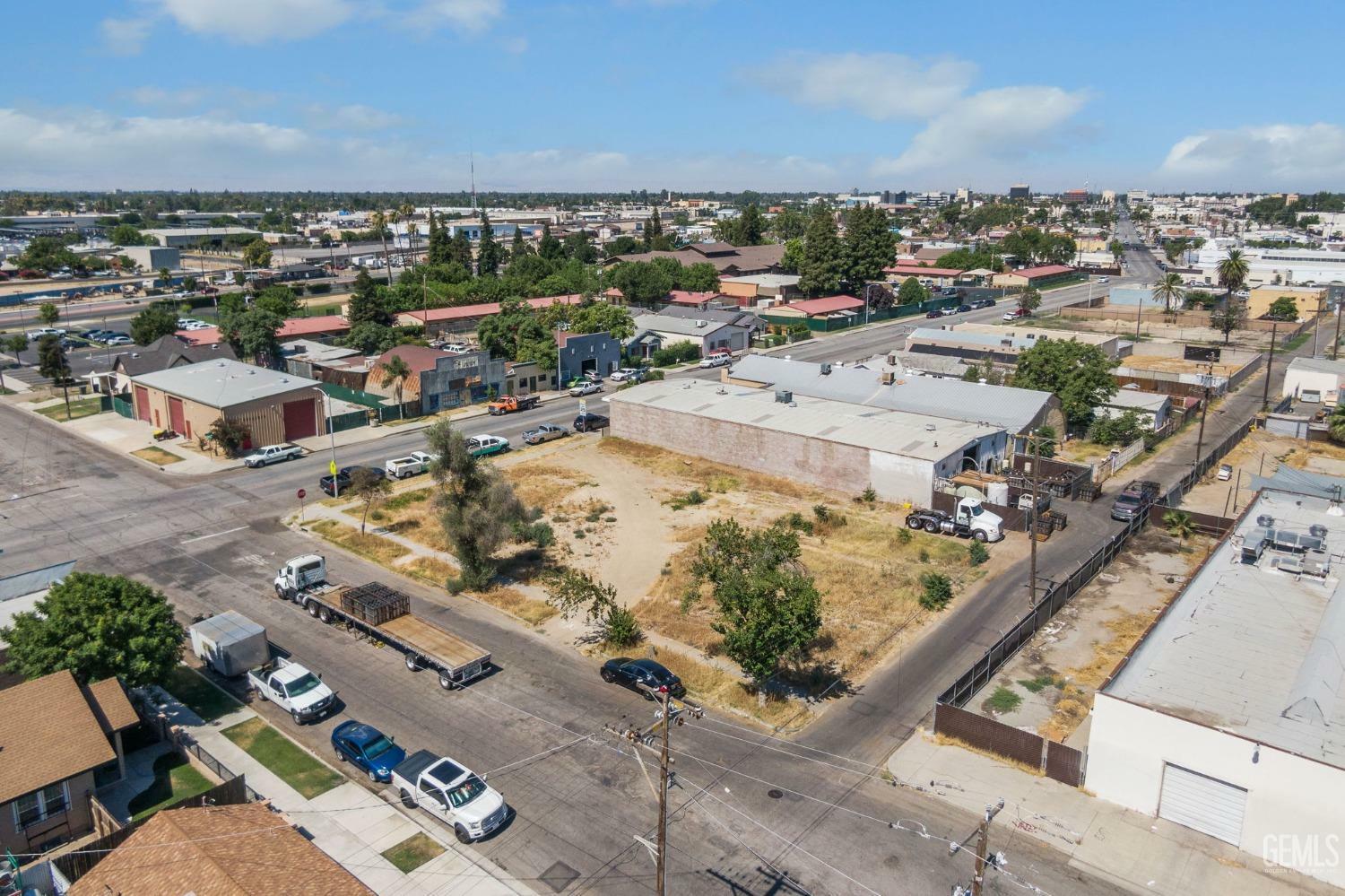 Property Photo:  1 E Old Town Kern Land Portfolio Street  CA 93305 