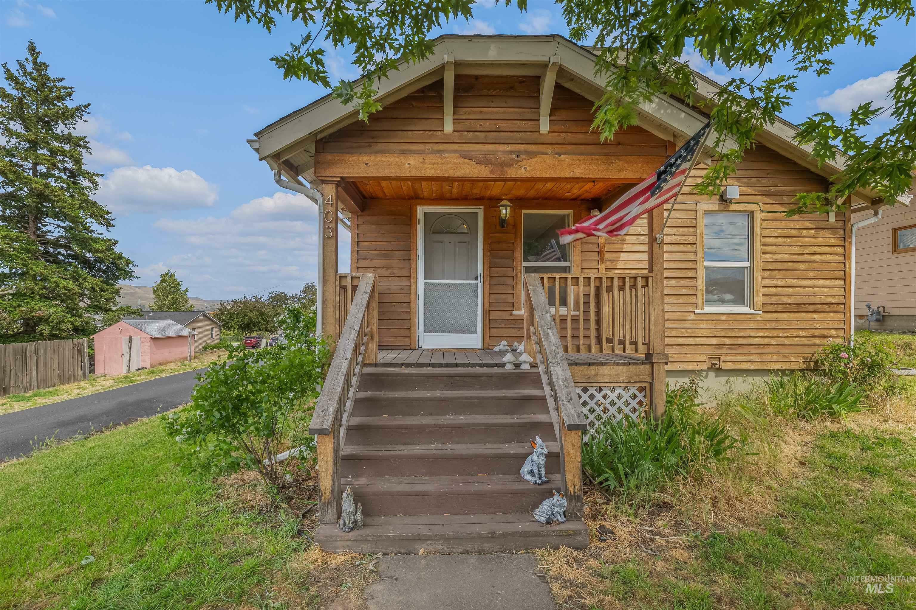 Property Photo: 403 29th ID 83501