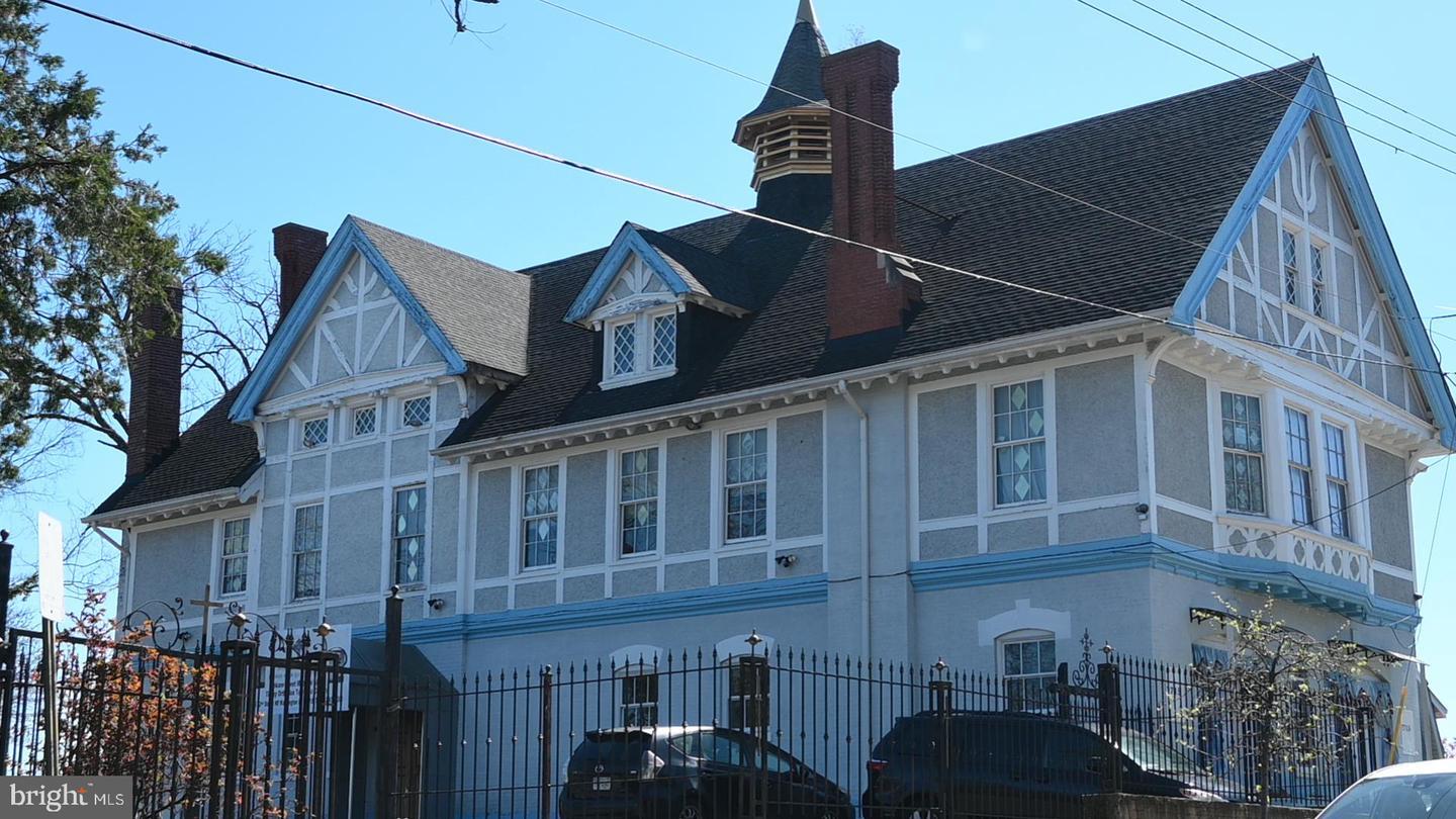 Property Photo: 2715 22nd Street NE DC 20018