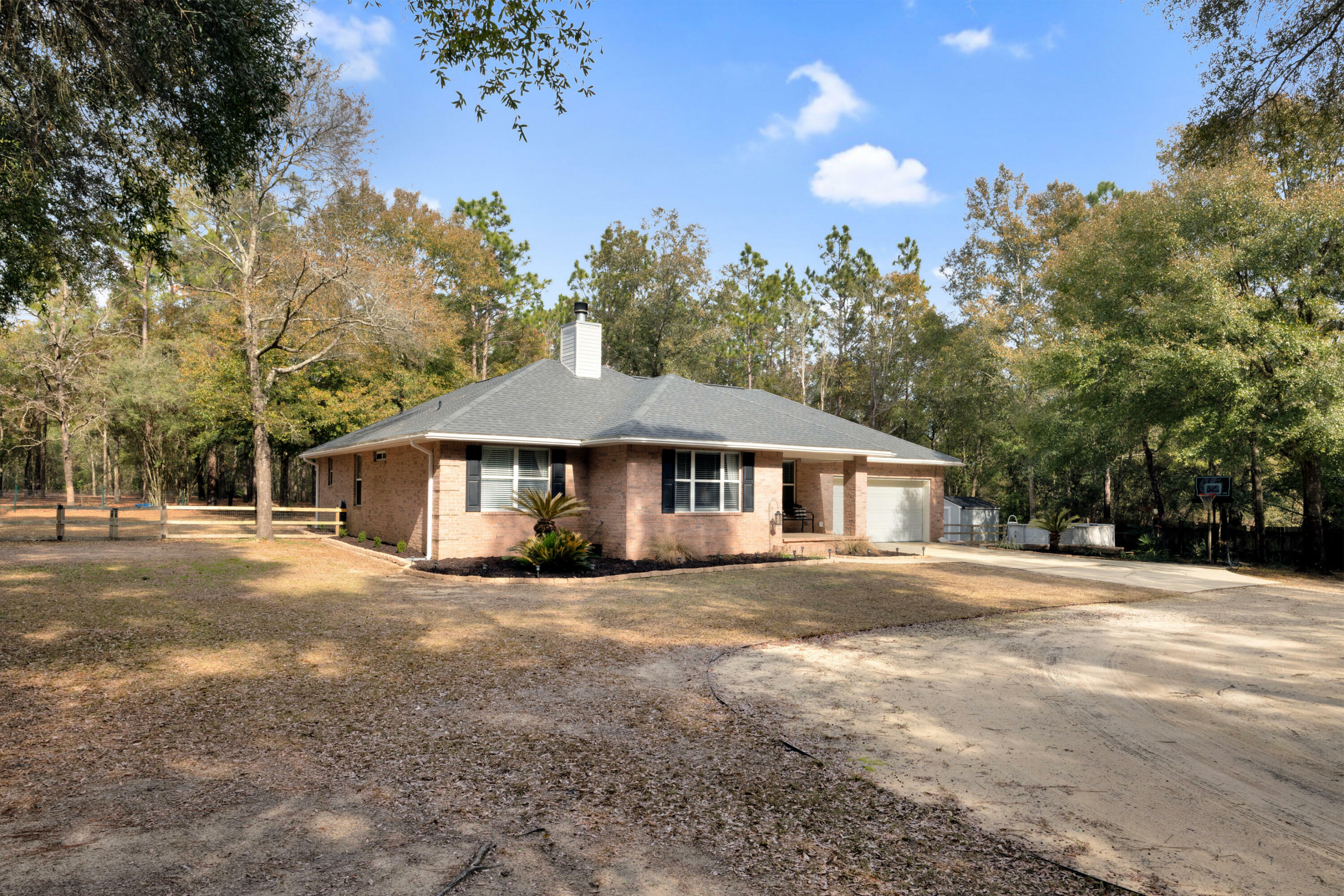 Property Photo:  1141 Country Living Road  FL 32531 