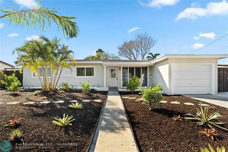 Property Photo:  1701 SW 23rd Ave  FL 33312 