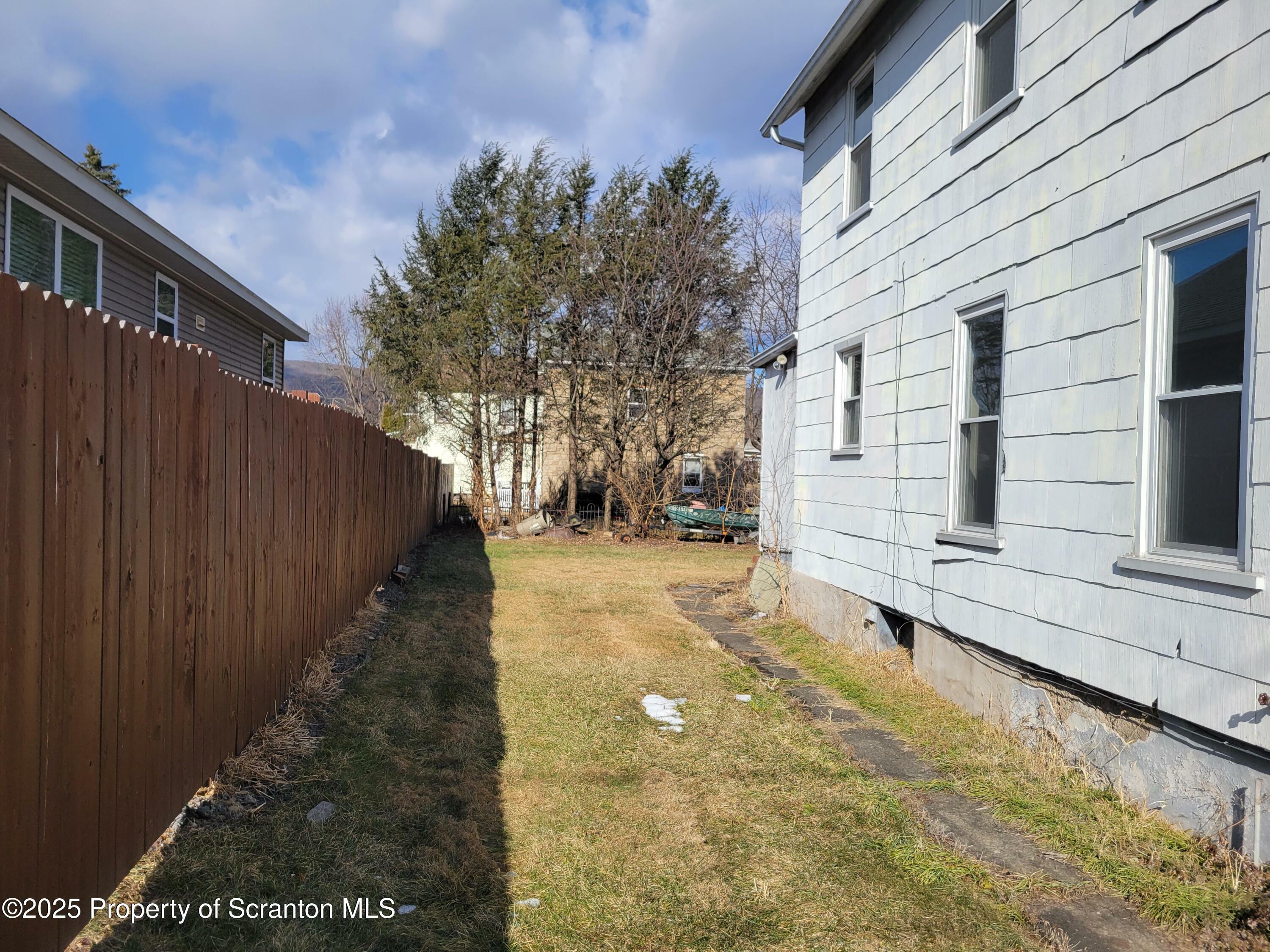 Property Photo:  1169 Susquehanna Avenue  PA 18643 