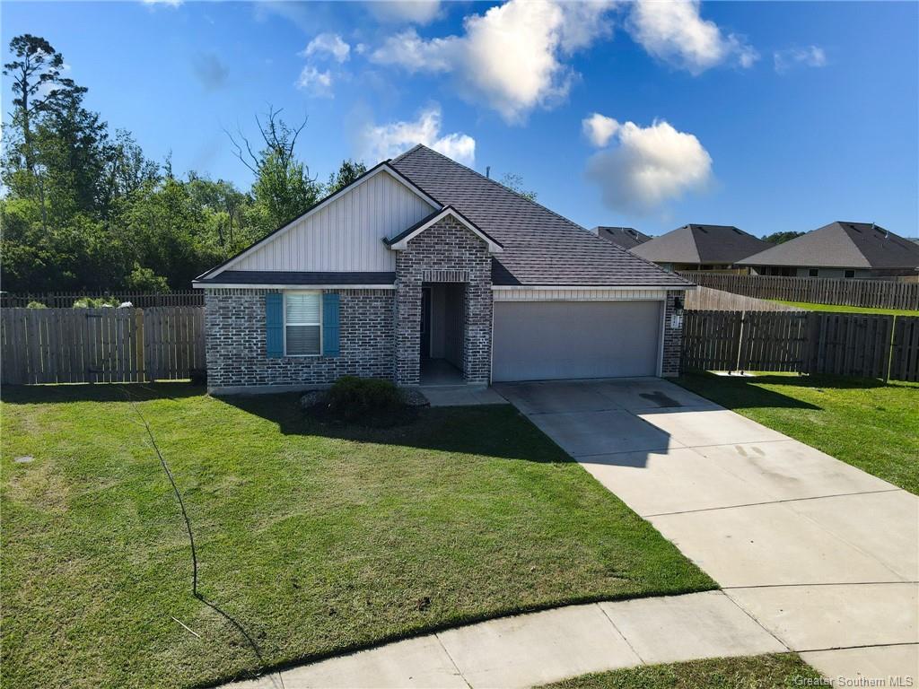 Property Photo: 3741 Barn Owl Drive LA 70615