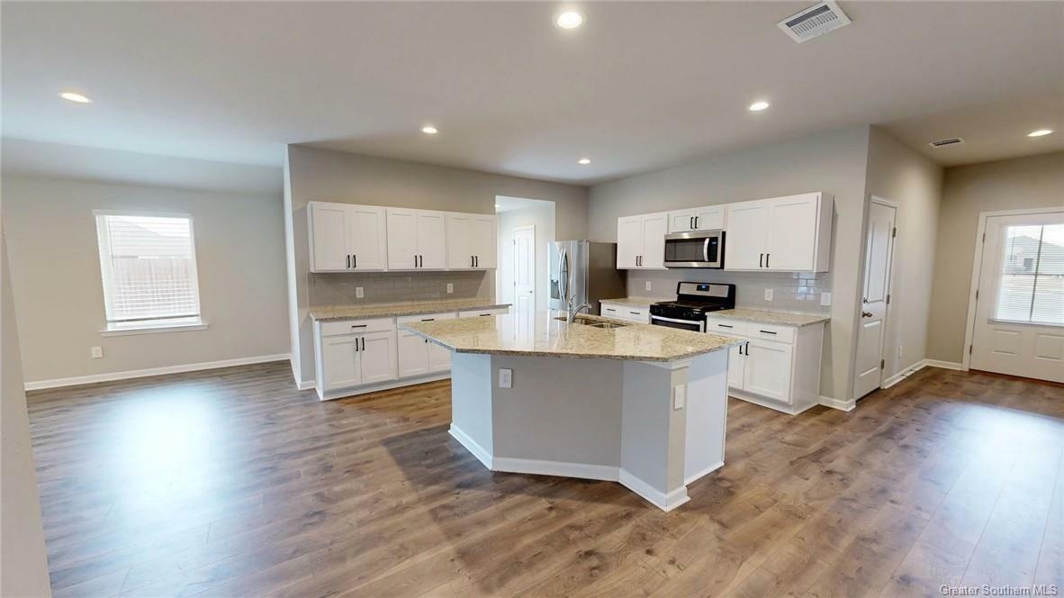 Property Photo: 3741 Barn Owl Drive LA 70615