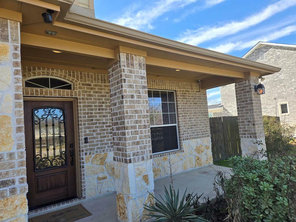 Property Photo:  306 Masterson Street  TX 77583 