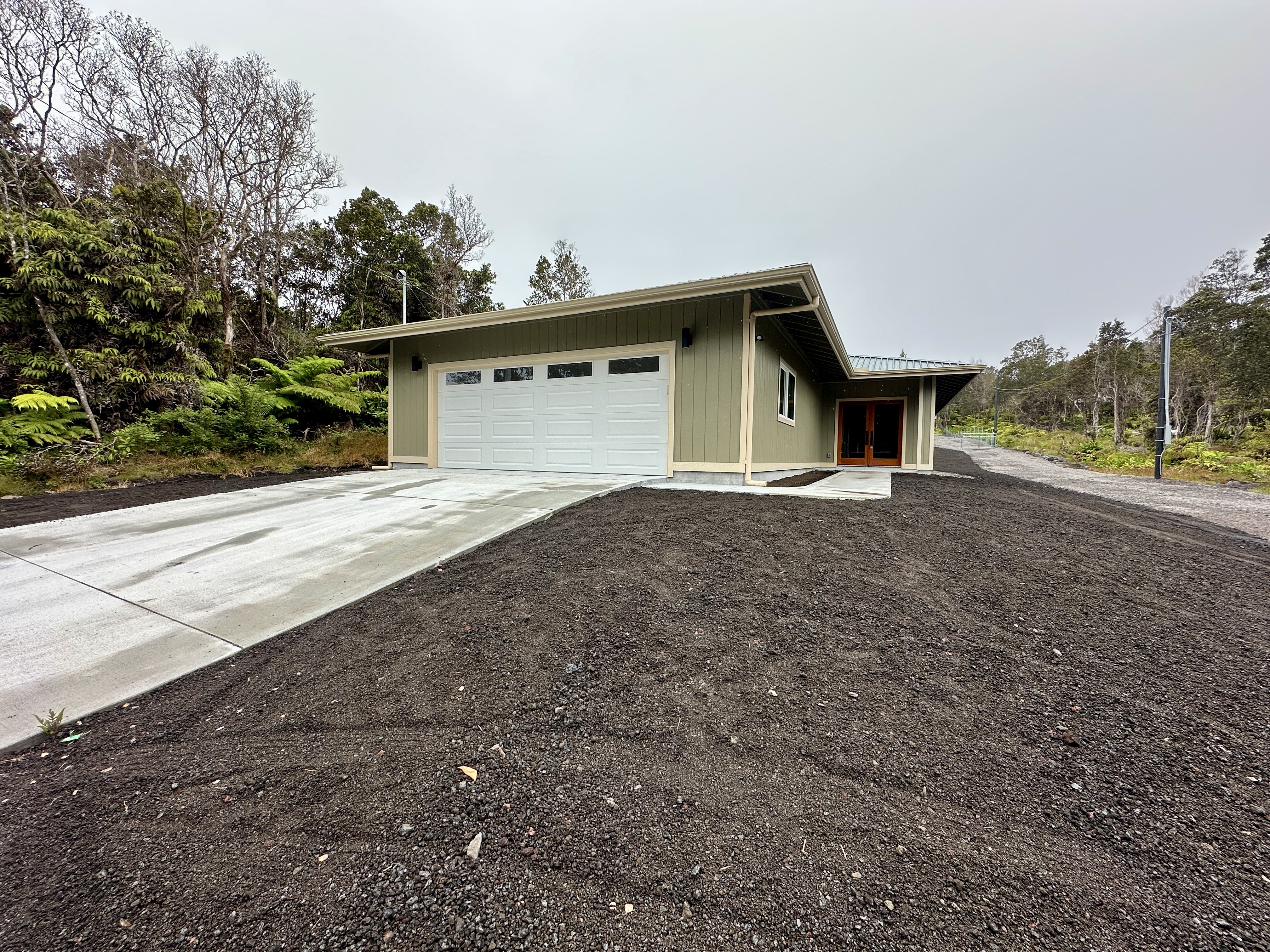 Property Photo: 11-3883 Liona St HI 96785