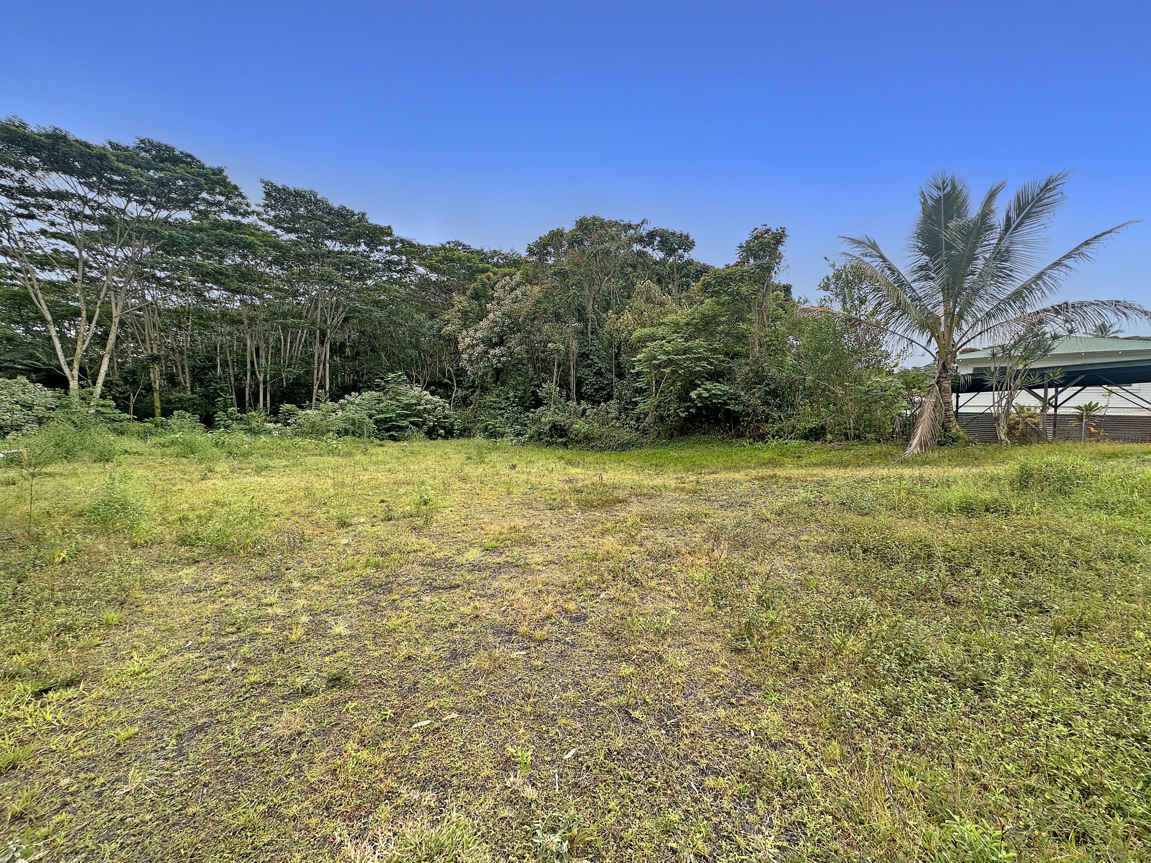 Property Photo:  939 Kaumana Dr  HI 96720 