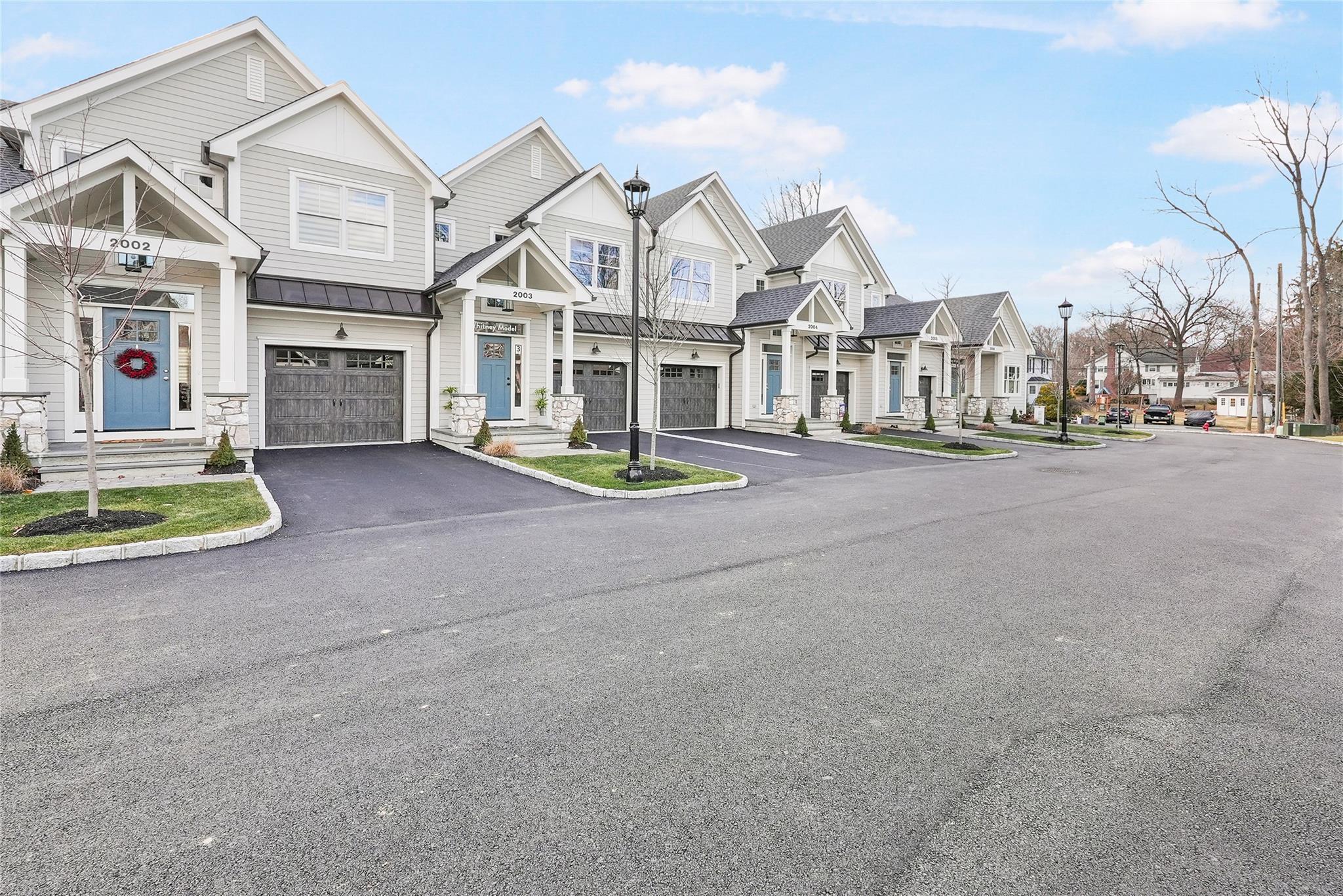 Property Photo: 2040 Crompond Road 18 NY 10598