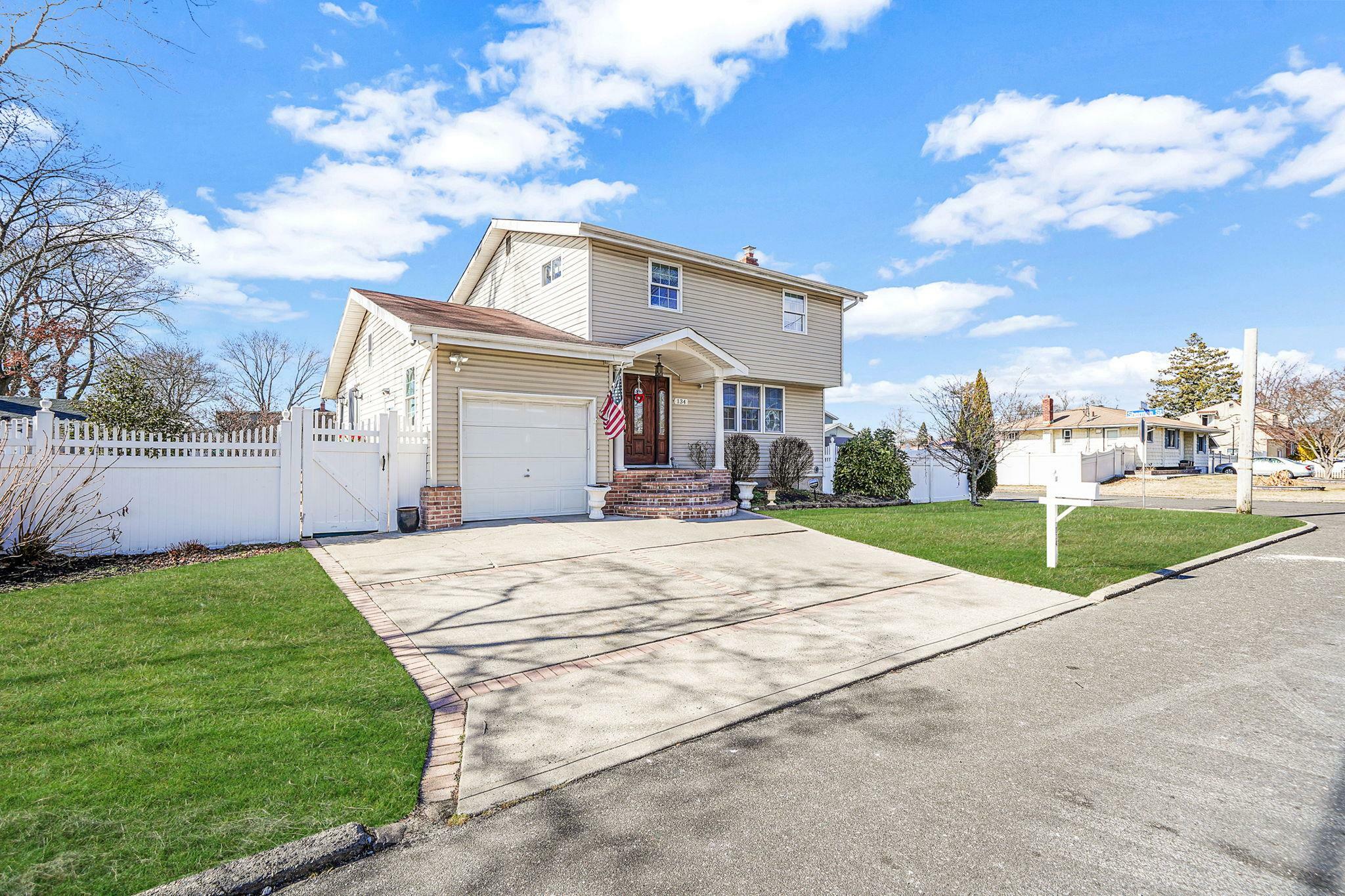 Property Photo:  134 Lincoln Avenue  NY 11717 