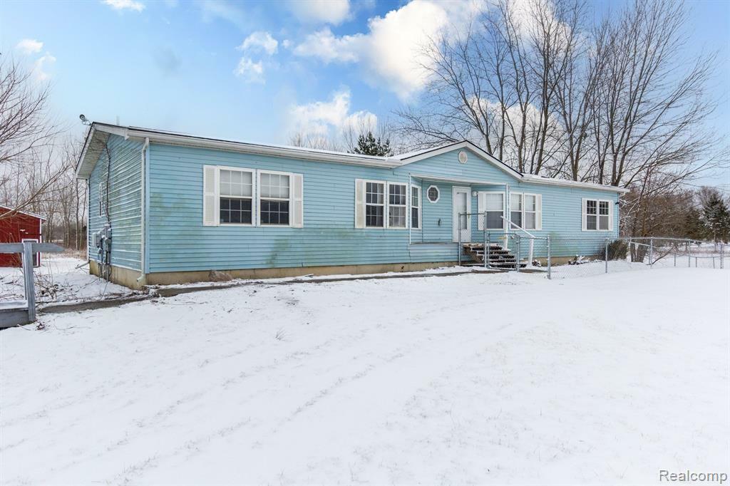 Property Photo: 69288 Omo Road MI 48062 5008