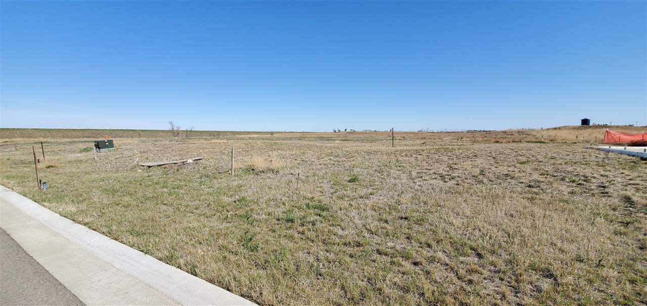 Property Photo:  251 14th St Block 35 Lot 1  ND 58852 