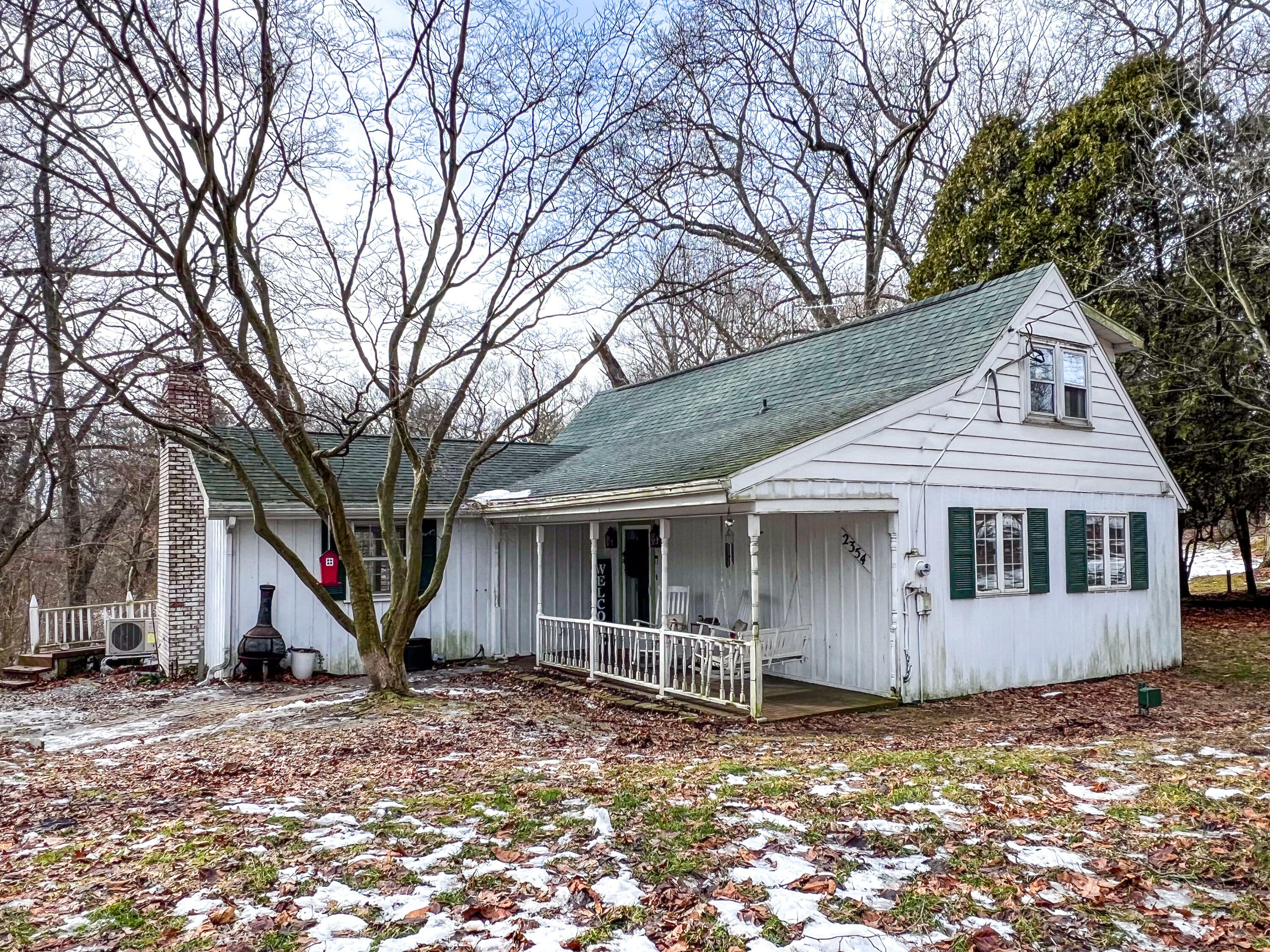 Property Photo:  2354 Riverside Court  MI 49022 