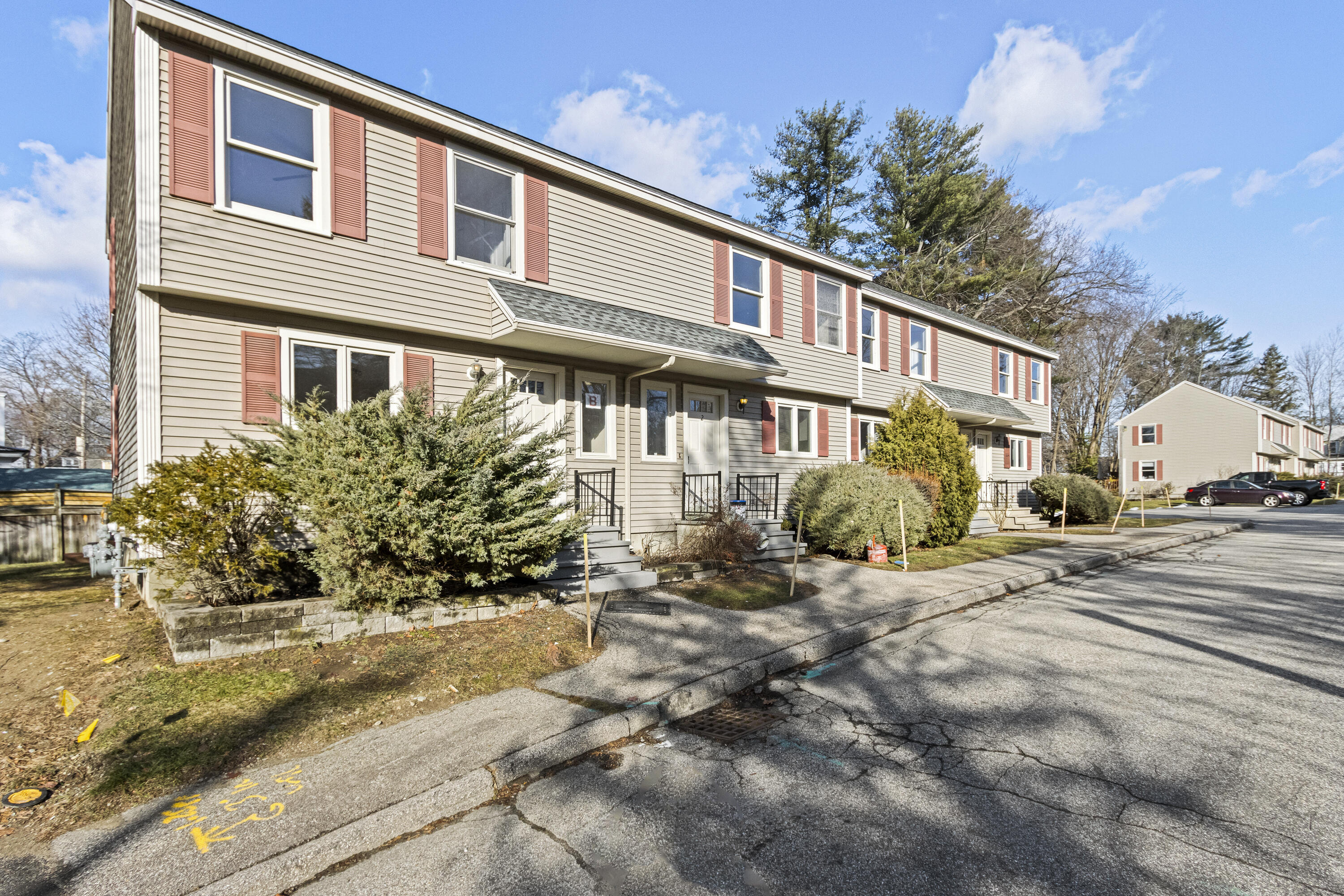 Property Photo: 162 Beach Street 9 ME 04072