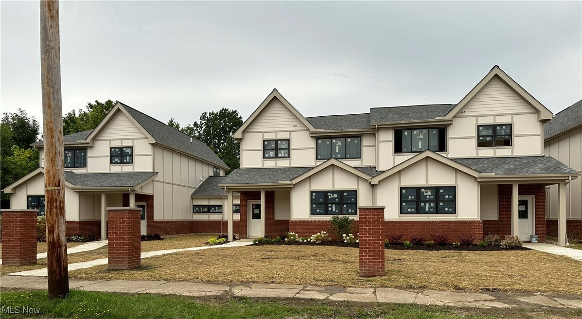 Property Photo: 3140 E 135 OH 44120