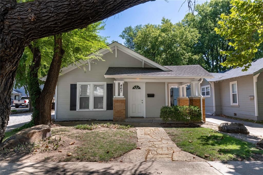Property Photo: 467 N College Avenue OK 73069