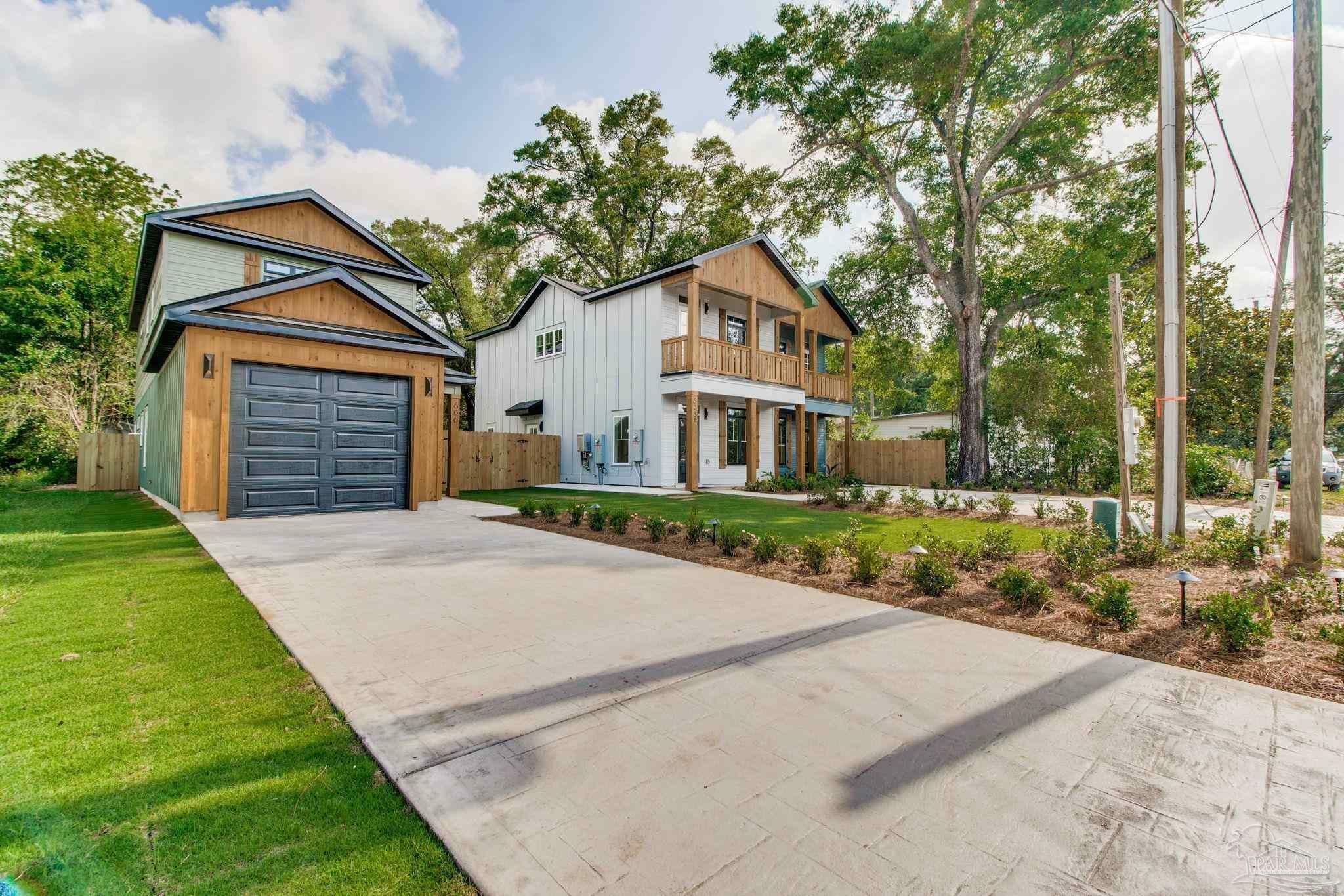 Property Photo: 606 Leonard St FL 32503
