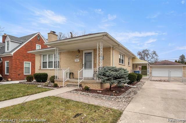 Property Photo:  7296 Kingsbury Street  MI 48127 