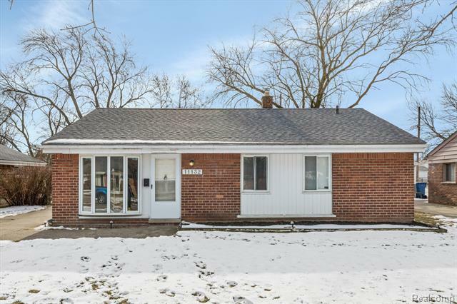 Property Photo:  11132 Edgemont Avenue  MI 48089 