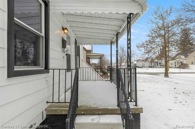 Property Photo:  12257 Longtin Street  MI 48195 