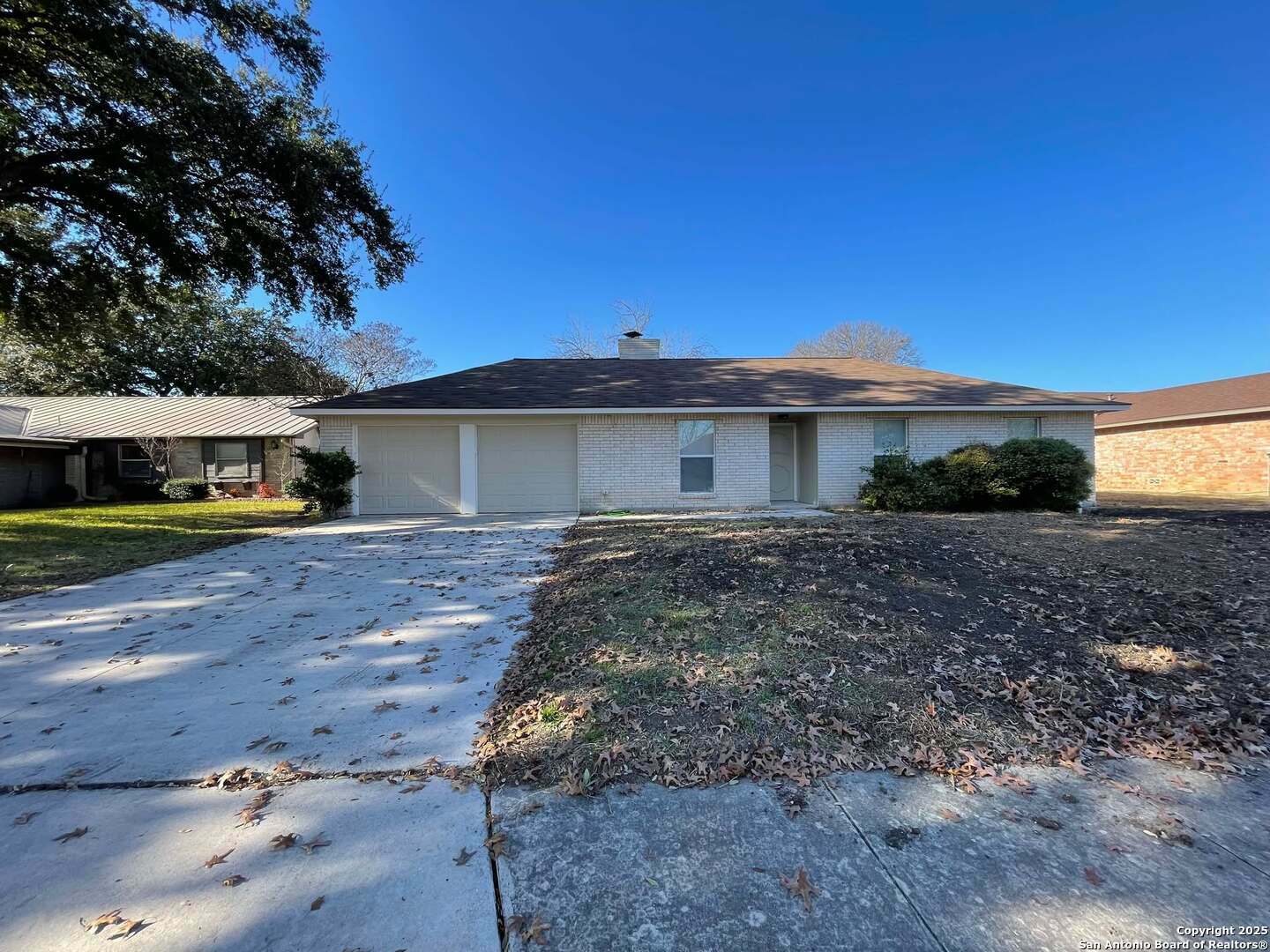 Property Photo:  129 Clear Oak  TX 78148 