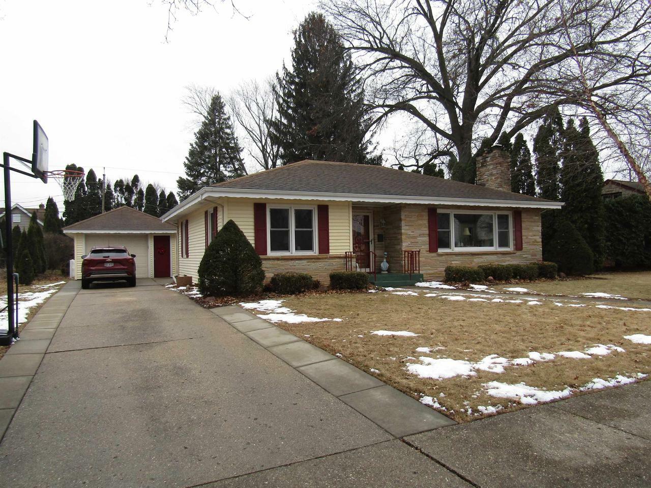 Property Photo:  1212 Sherman Avenue  WI 53545 