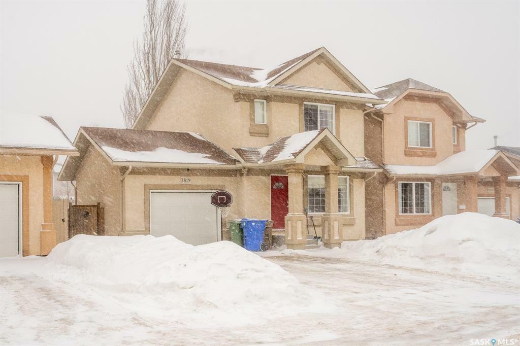 Property Photo:  3819 Deutsch Drive E  SK S4N 7P2 