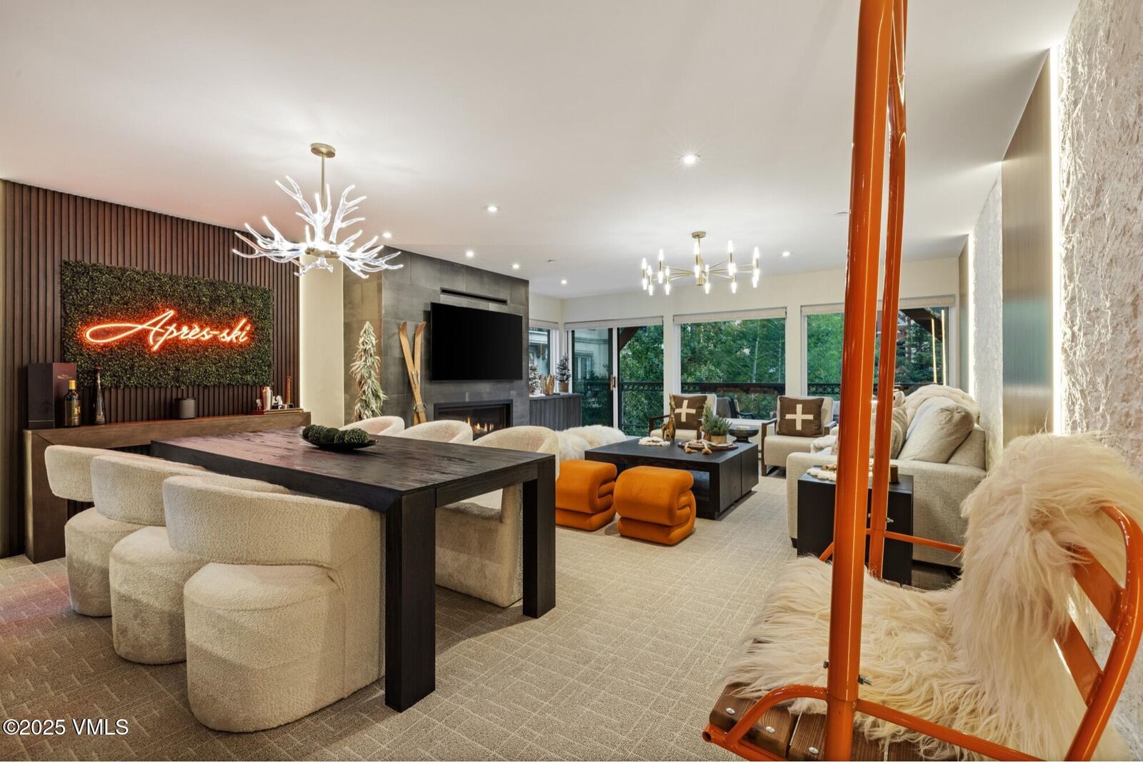Property Photo: 684 W Lionshead Circle 302 CO 81657